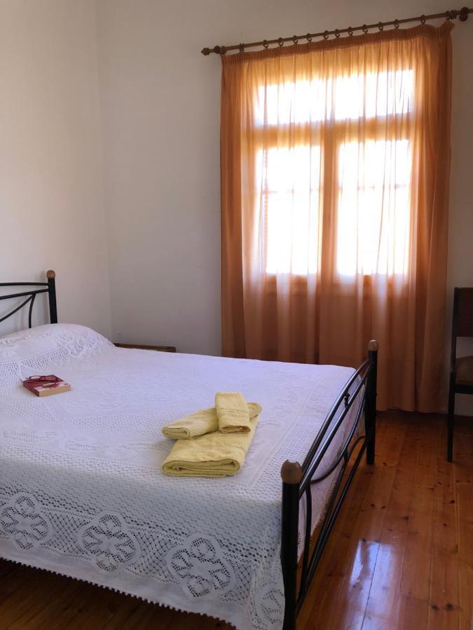 Martha IV Apartment Amaliada ภายนอก รูปภาพ